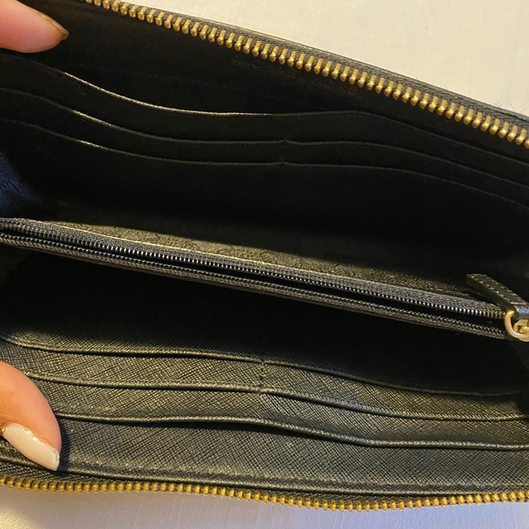 Wallet - Picture 4 of 5